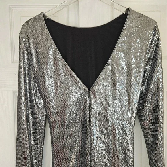Dress the Population Emilia Sequin Long Sleeve Dress Womens Gray Size M